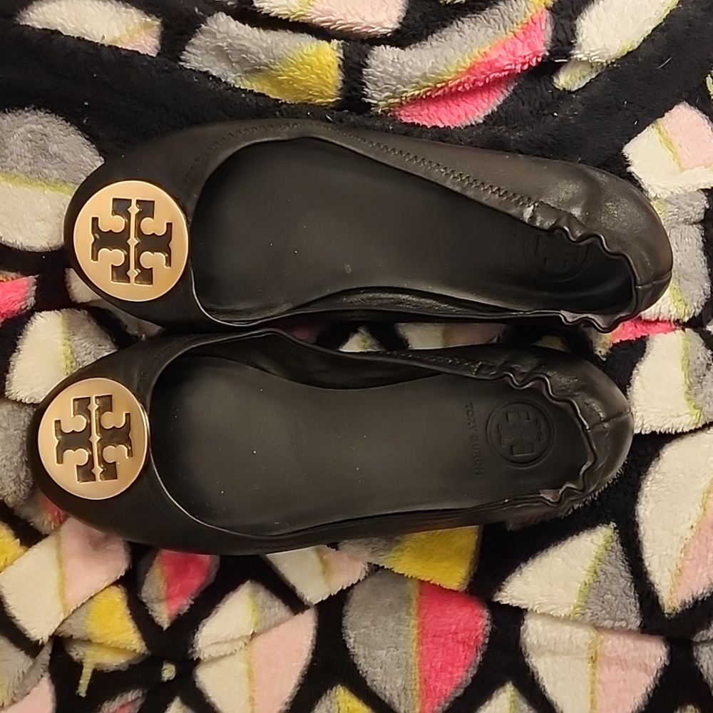 Tory burch basket flats